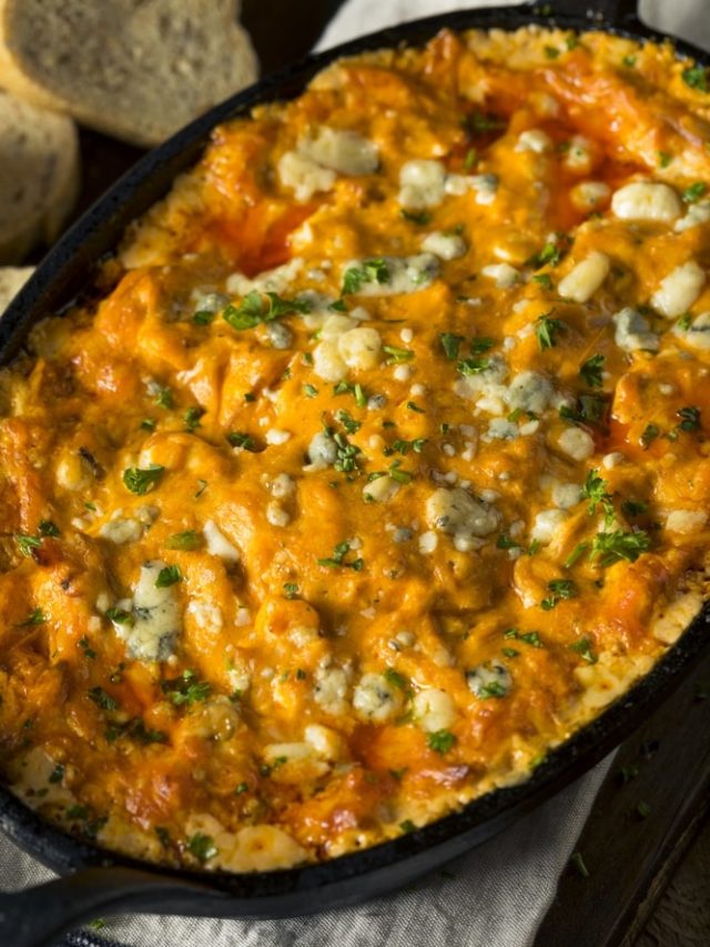 keto friendly buffalo chicken dip