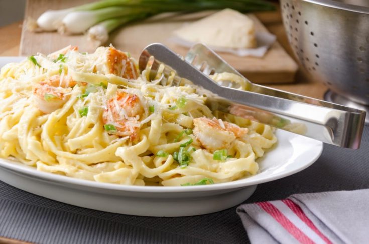 Chicken Alfredo And Shrimp - Fettuccine Alfredo With Chicken & Shrimp