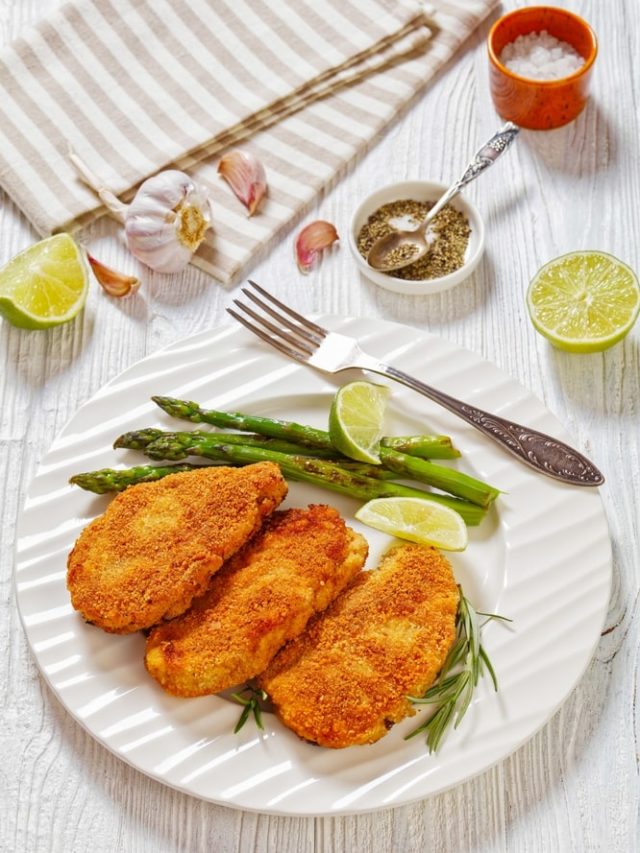 keto parmesan crusted chicken with mayo