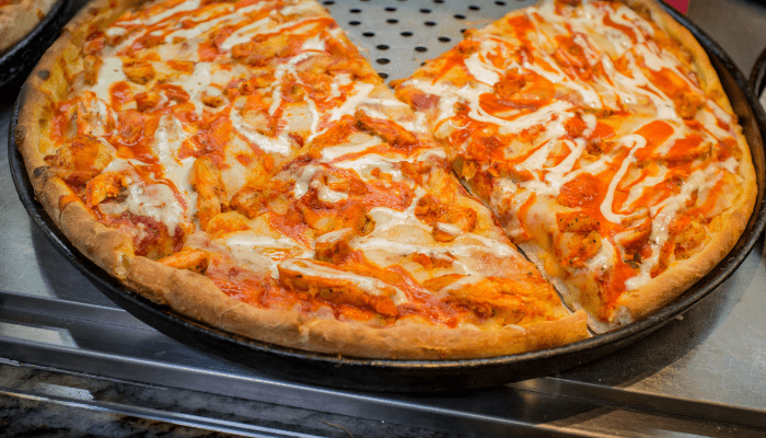 Easy Buffalo Chicken Pizza